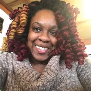 Meet your Posher, Christina